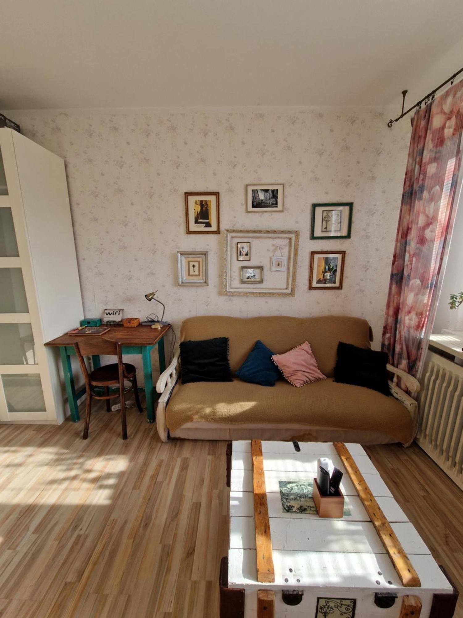Touch Of History Apartment Братислава Екстер'єр фото