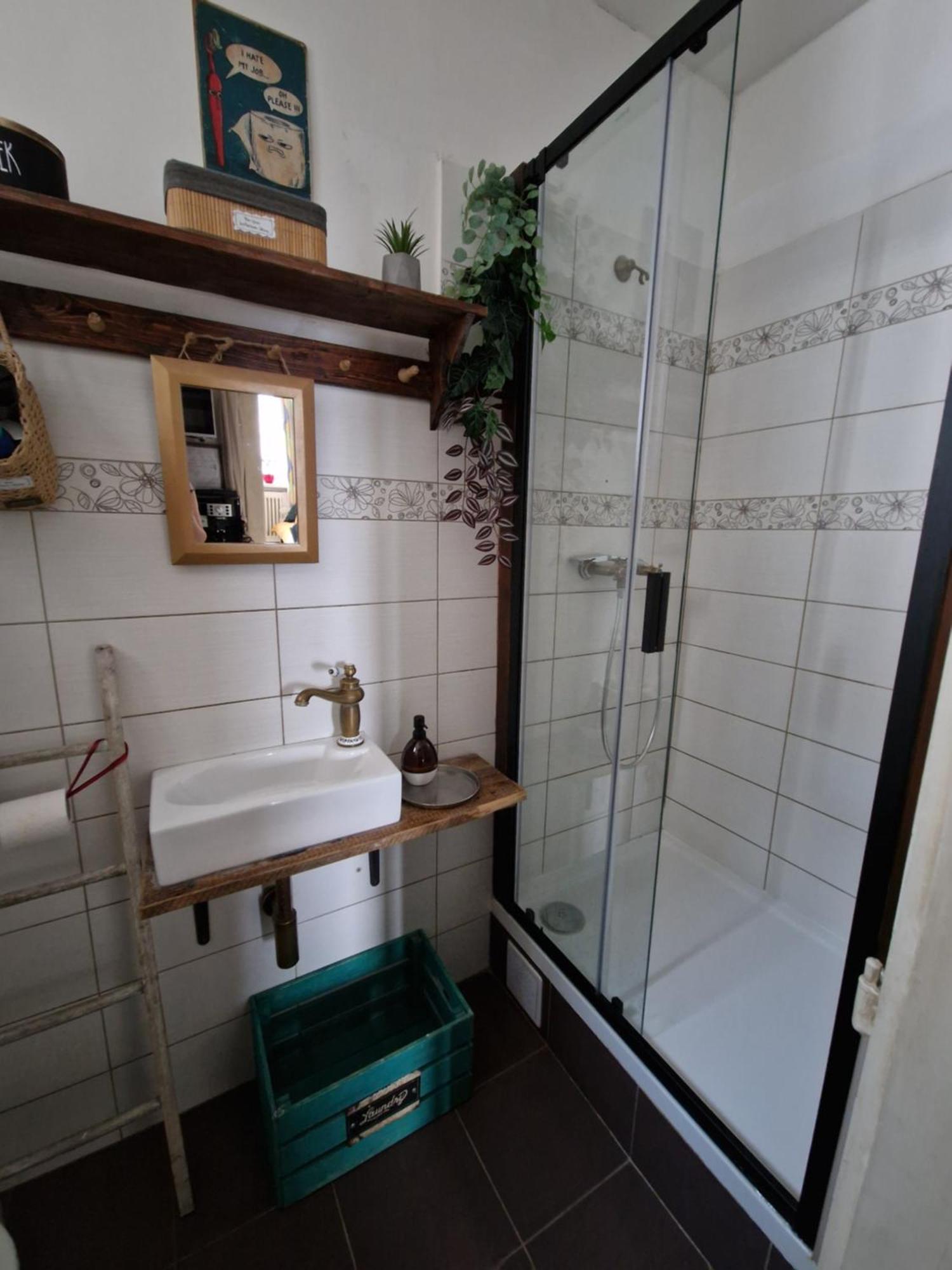 Touch Of History Apartment Братислава Екстер'єр фото