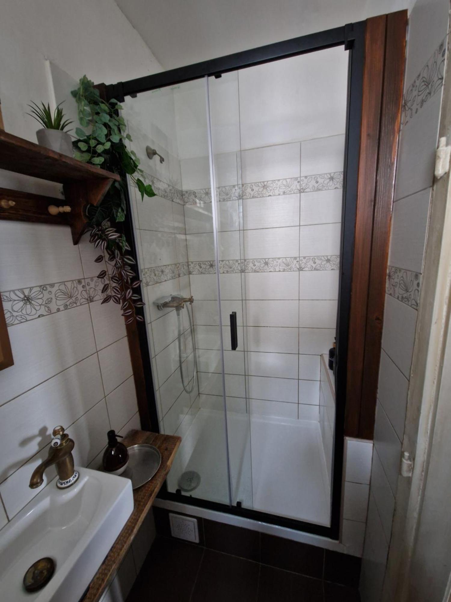 Touch Of History Apartment Братислава Екстер'єр фото